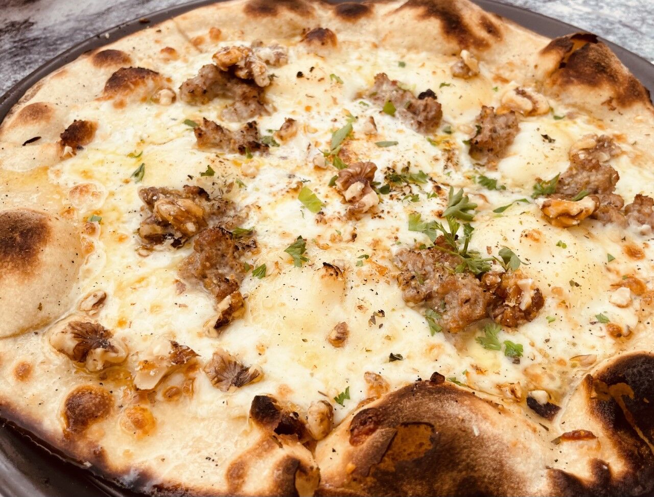 Colorado Springs pizza place kicks off summer brunch